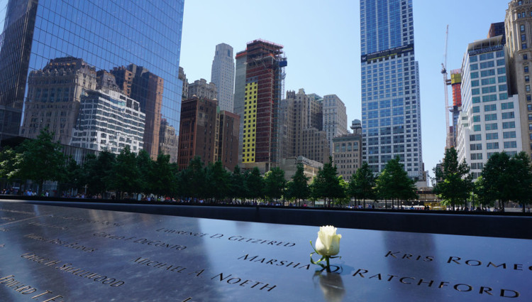 Nova-York-Financial-District-03-Memorial-Plaza