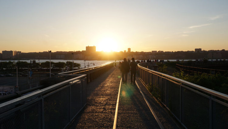 Pôr do sol no High Line de Nova York