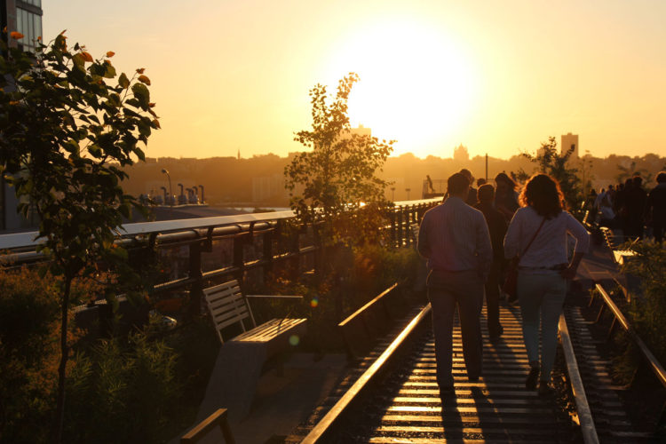 Pôr do sol no High Line de Nova York