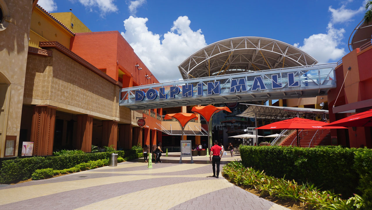 Dolphin Mall: compras em Miami