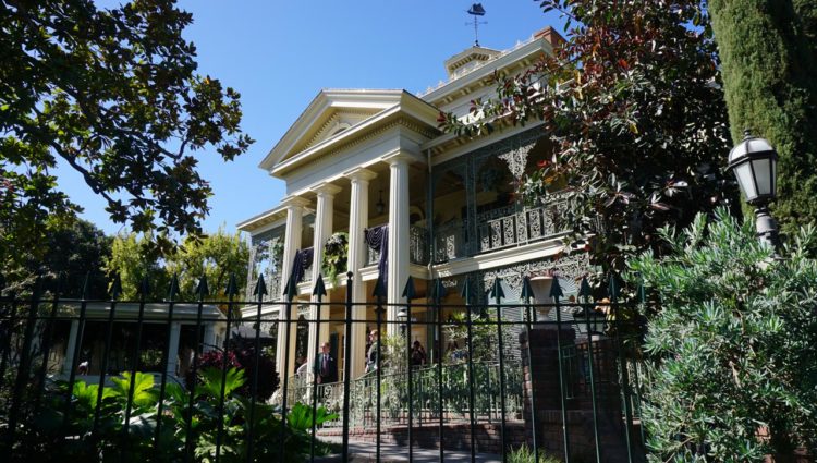 Disneyland Park Haunted Mansion