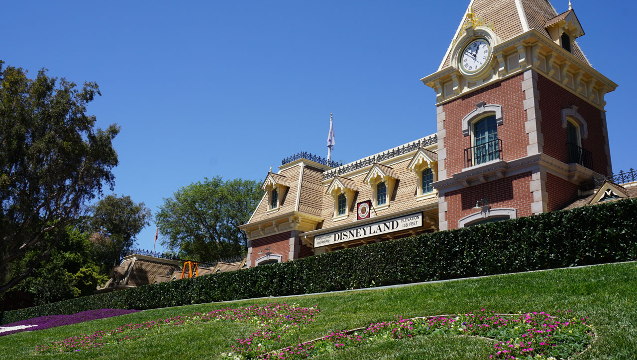 Disneyland é menor do que a Walt Disney World