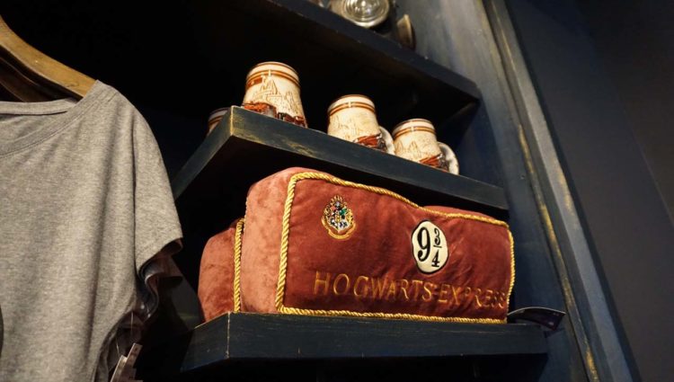 Produtos do Harry Potter nos parques da Universal