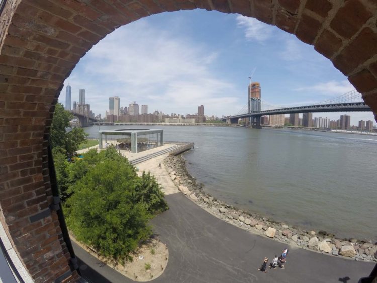 O que fazer em Dumbo, o bairro da ponte do Brooklyn