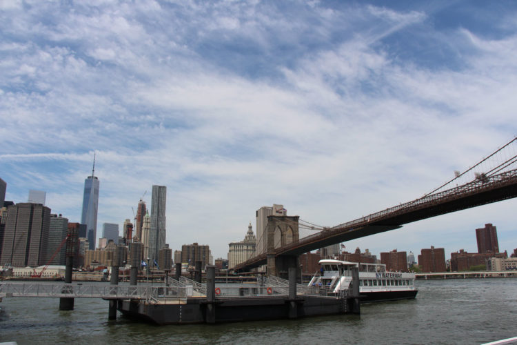 Como atravessar a ponte do Brooklyn