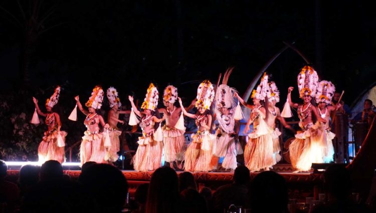 Ka Wa'a: o luau do Aulani