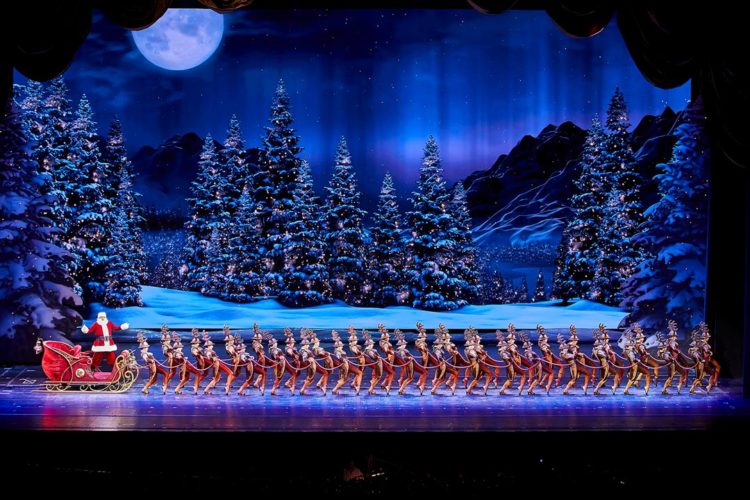 As últimas apresentações do Radio City Christmas Spectacular em Nova York