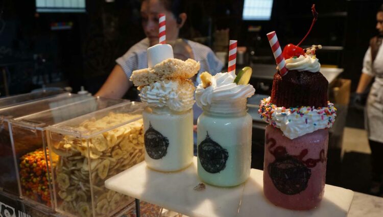 Como são os milk-shakes da The Toothsome Chocolate Emporium