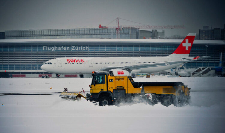 Voo cancelado por nevasca em Zurique