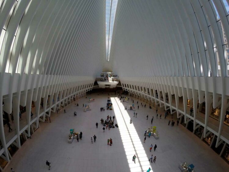 O enorme espaço em branco do Westfield World Trade Center